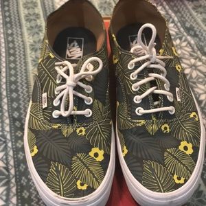 Men’s Vans shoes Tropic Havana pattern size 13